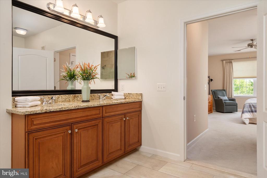 1412 WIGEON WAY Unit: 301