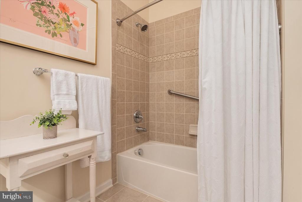 1412 WIGEON WAY Unit: 301