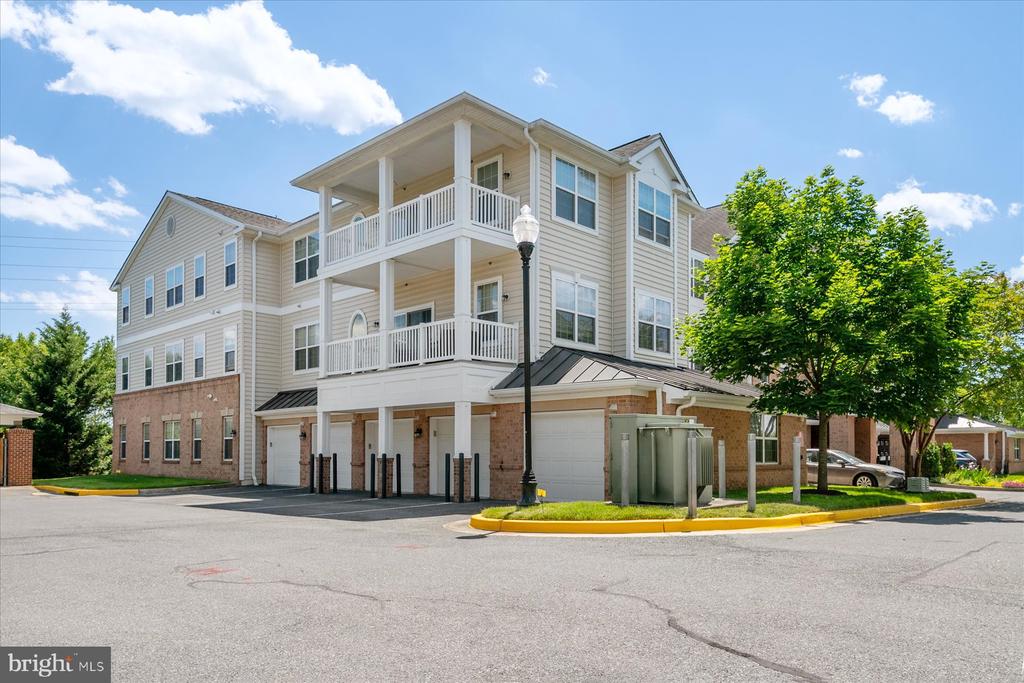 1412 WIGEON WAY Unit: 301