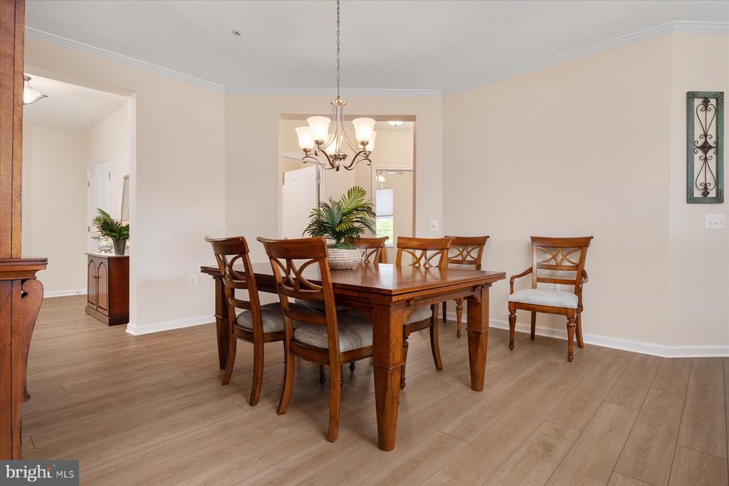 1412 WIGEON WAY Unit: 301