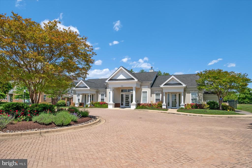 1412 WIGEON WAY Unit: 301