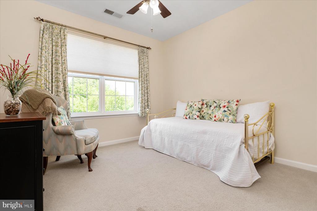 1412 WIGEON WAY Unit: 301