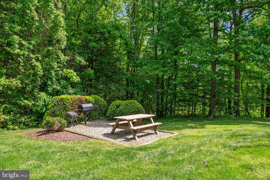 617 ADMIRAL DRIVE Unit: 403