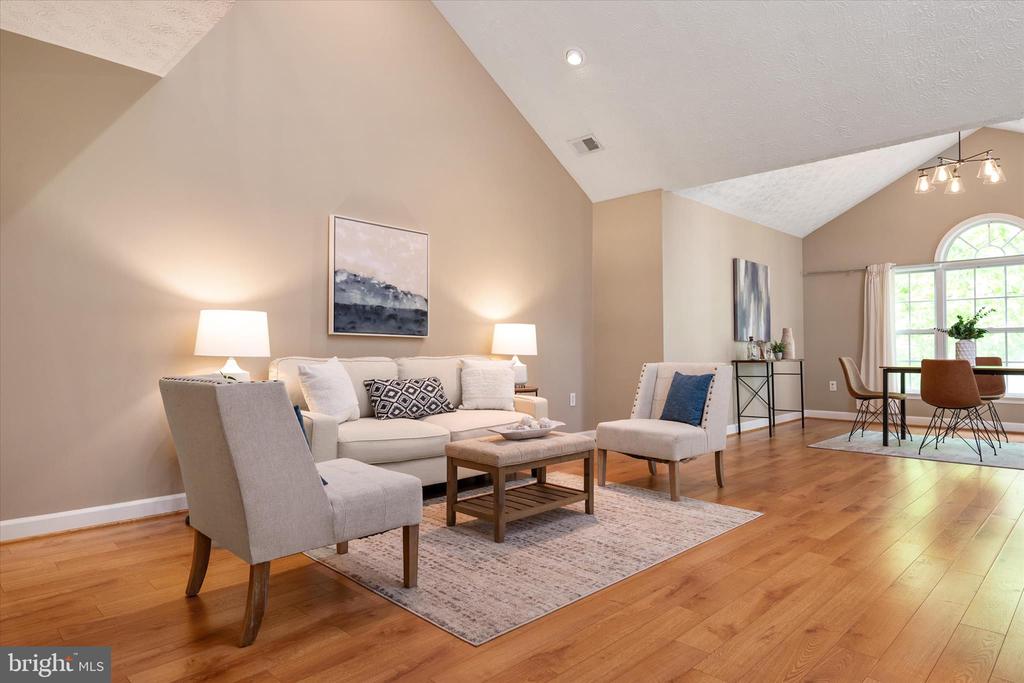 617 ADMIRAL DRIVE Unit: 403