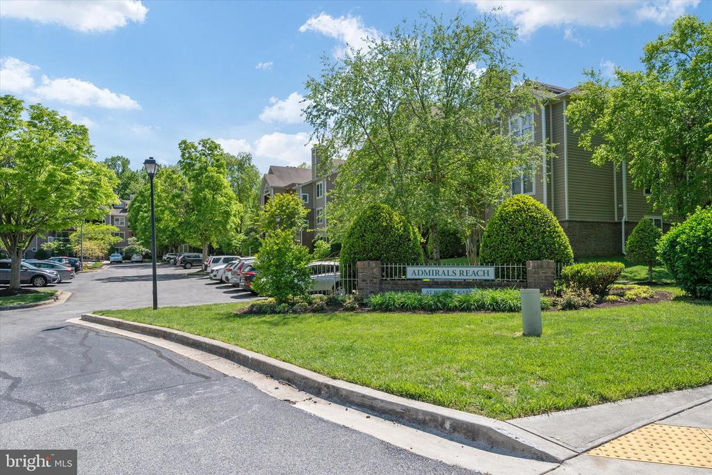 617 ADMIRAL DRIVE Unit: 403