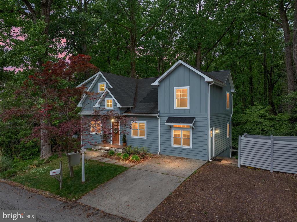 934 N FOREST TRAIL