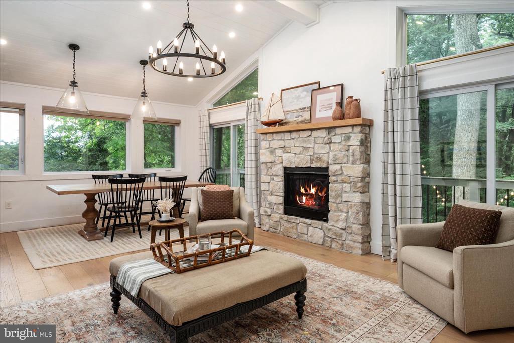 934 N FOREST TRAIL