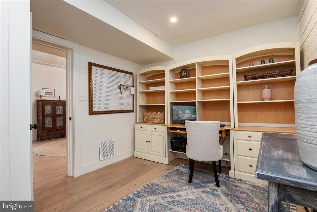 934 N FOREST TRAIL