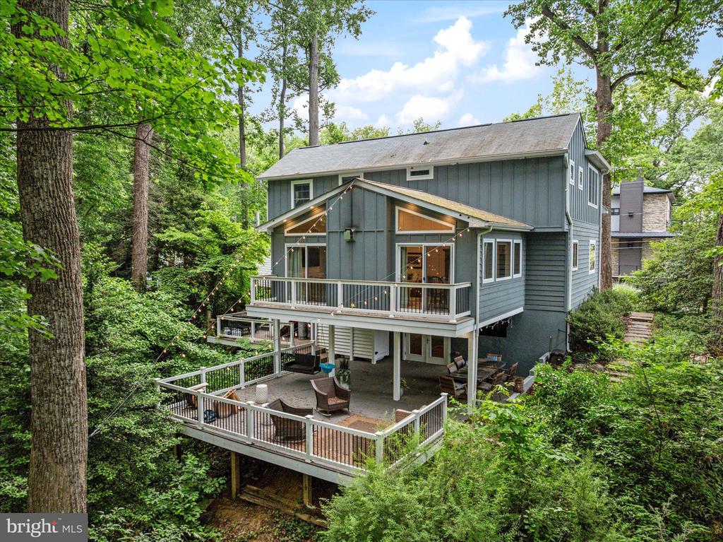 934 N FOREST TRAIL