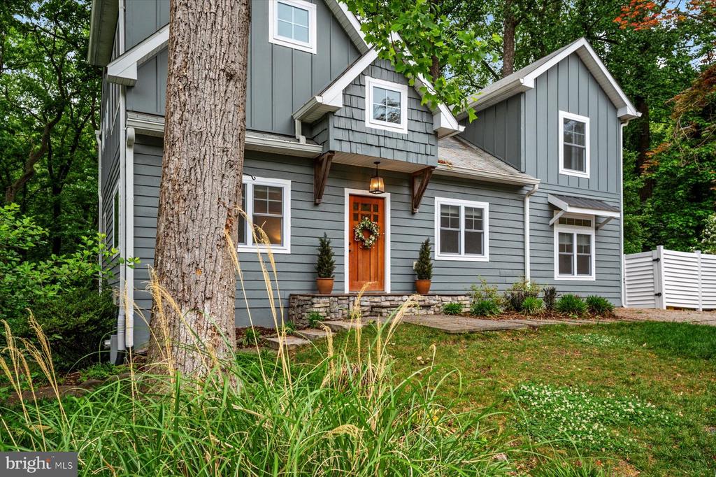 934 N FOREST TRAIL