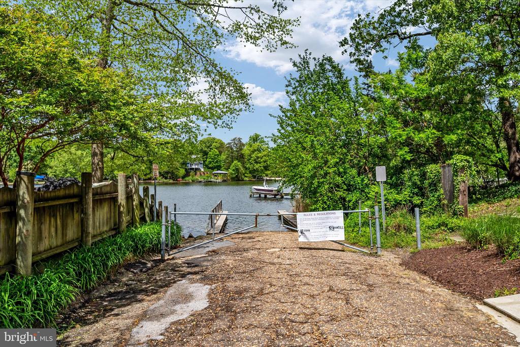 934 N FOREST TRAIL