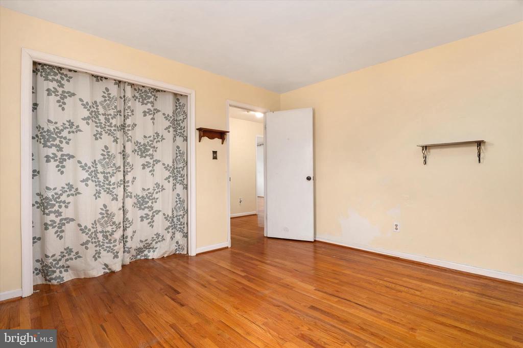 609 KENSINGTON AVENUE