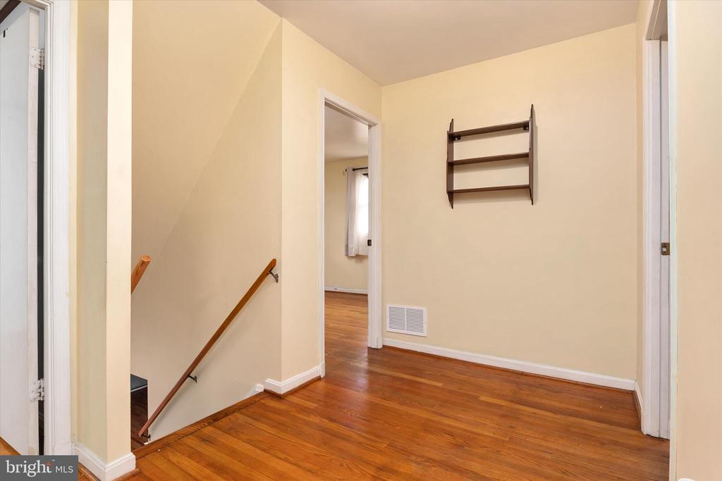 609 KENSINGTON AVENUE