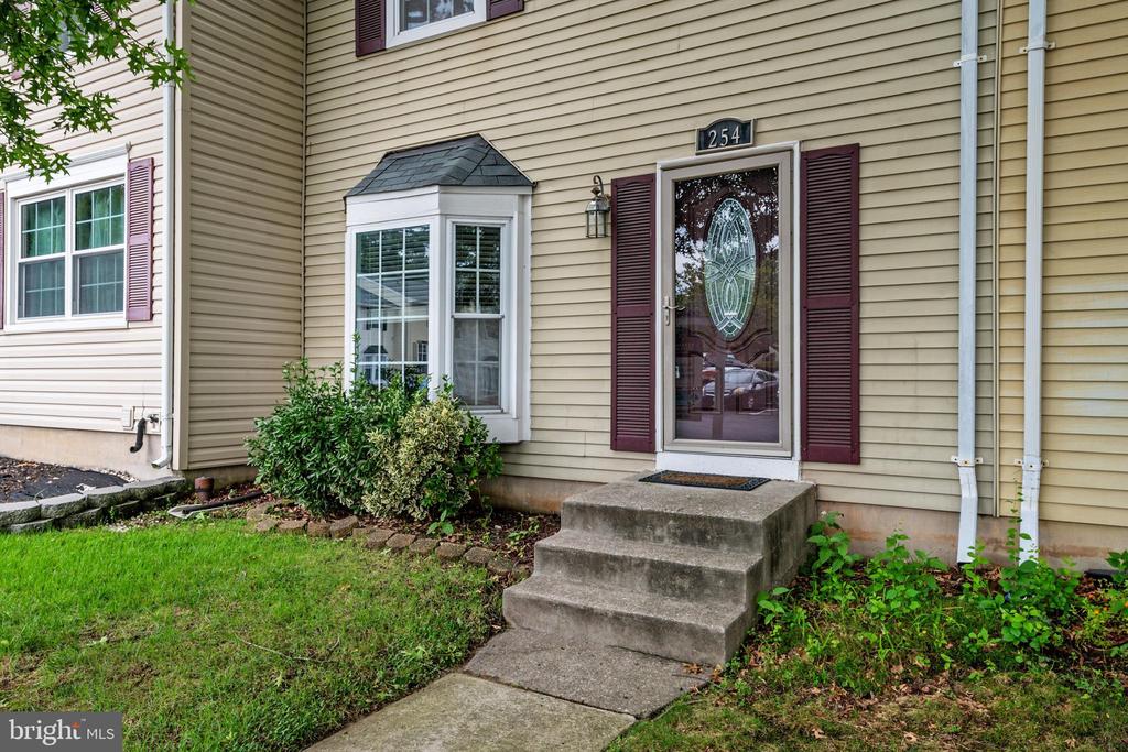 254 CHALET CIRCLE W