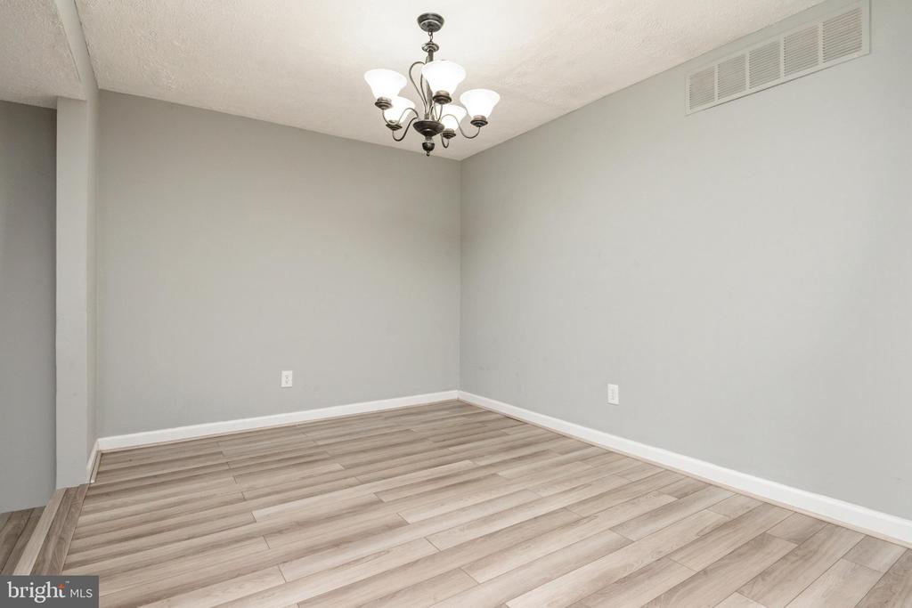 254 CHALET CIRCLE W