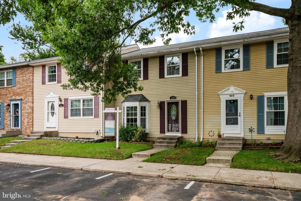 254 CHALET CIRCLE W