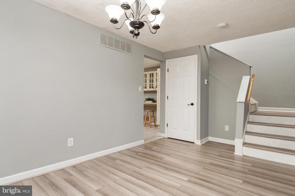 254 CHALET CIRCLE W