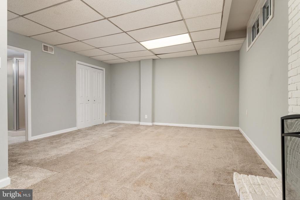 254 CHALET CIRCLE W