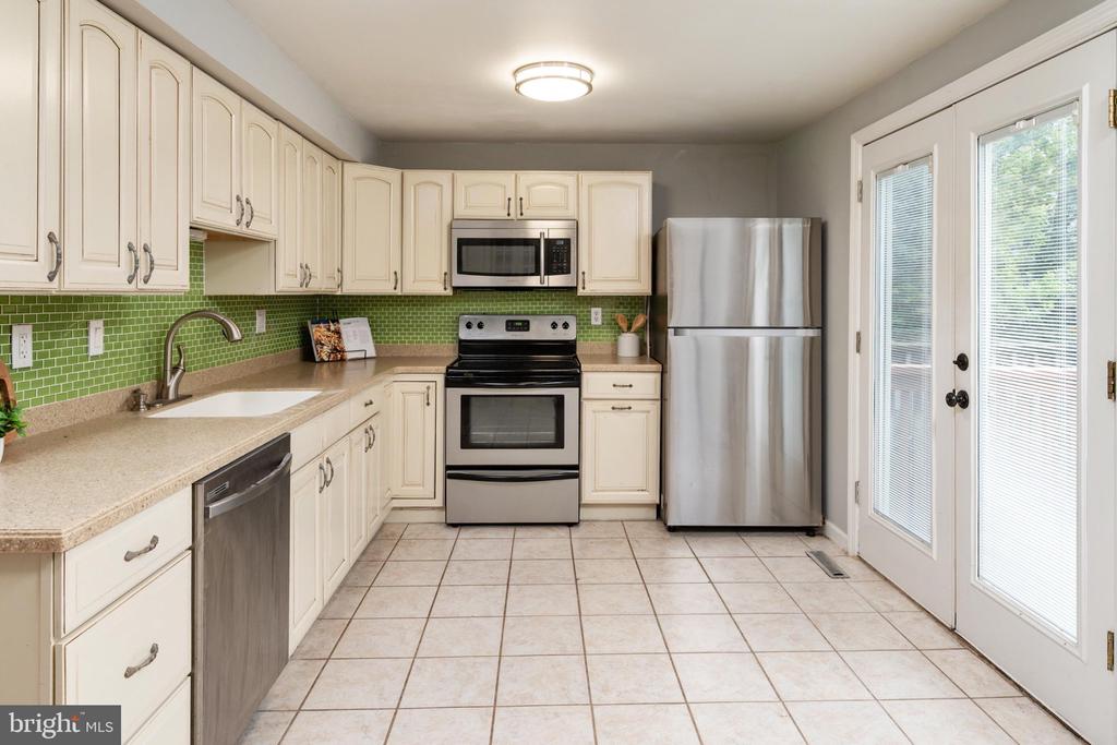 254 CHALET CIRCLE W
