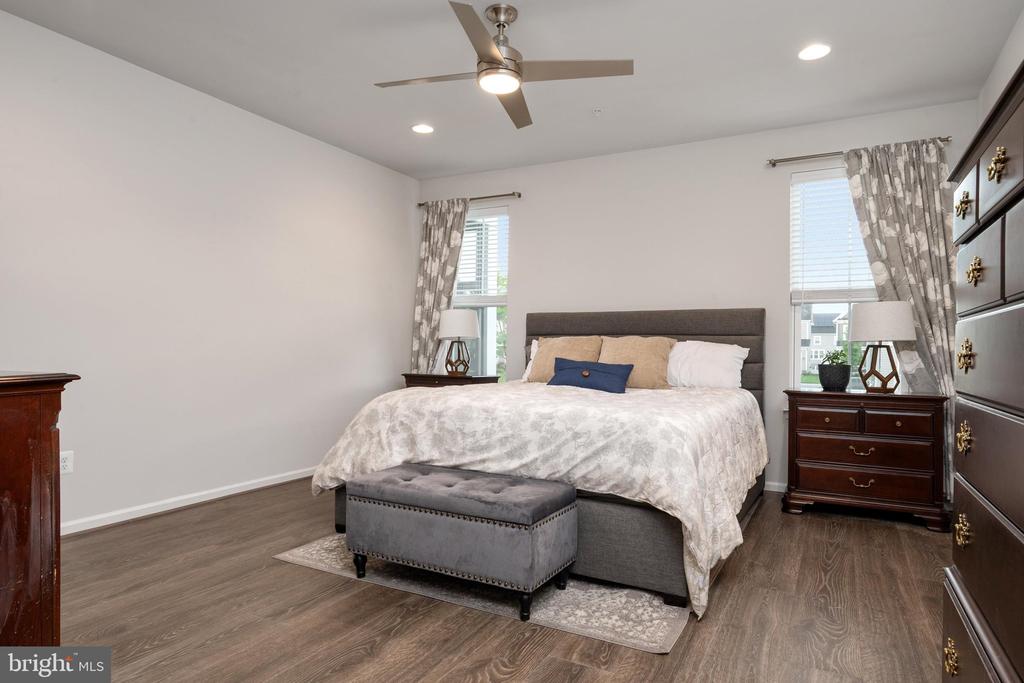 1645 VELVETLEAF LANE