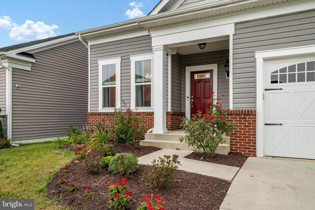 1645 VELVETLEAF LANE