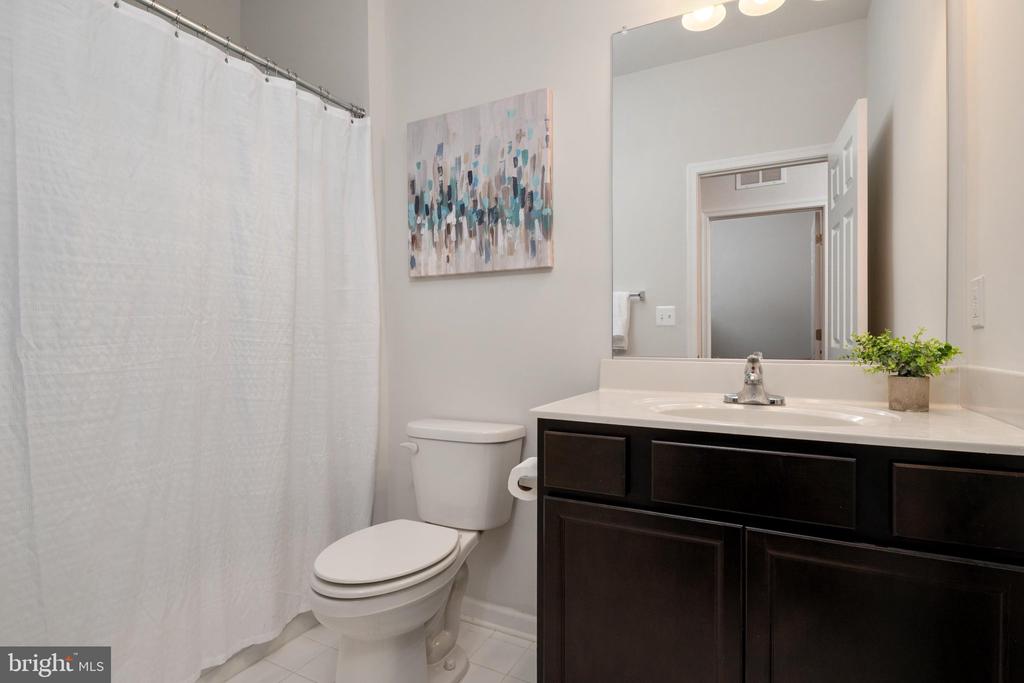 1645 VELVETLEAF LANE