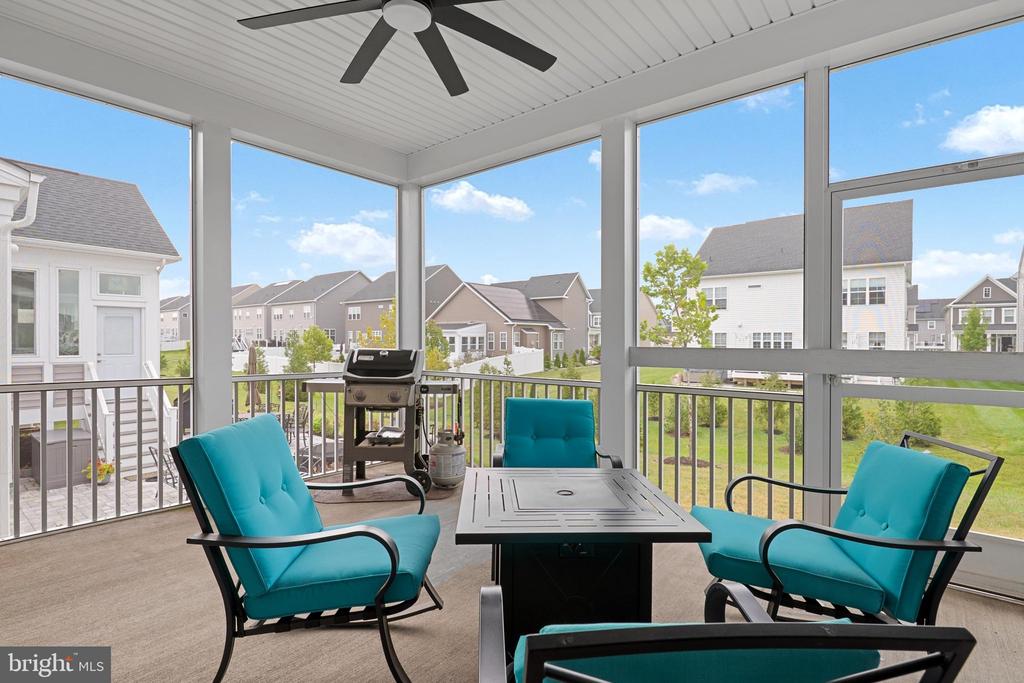 1645 VELVETLEAF LANE