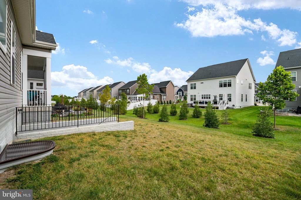 1645 VELVETLEAF LANE