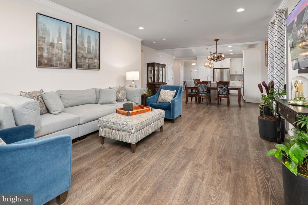 1645 VELVETLEAF LANE