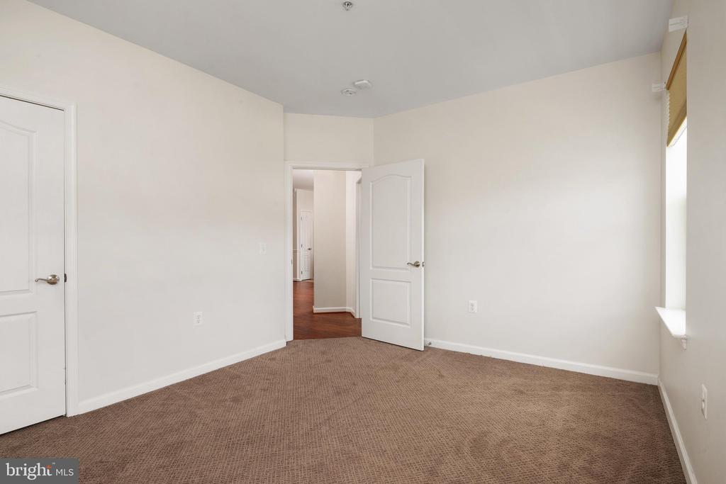 1409 WIGEON WAY Unit: 304