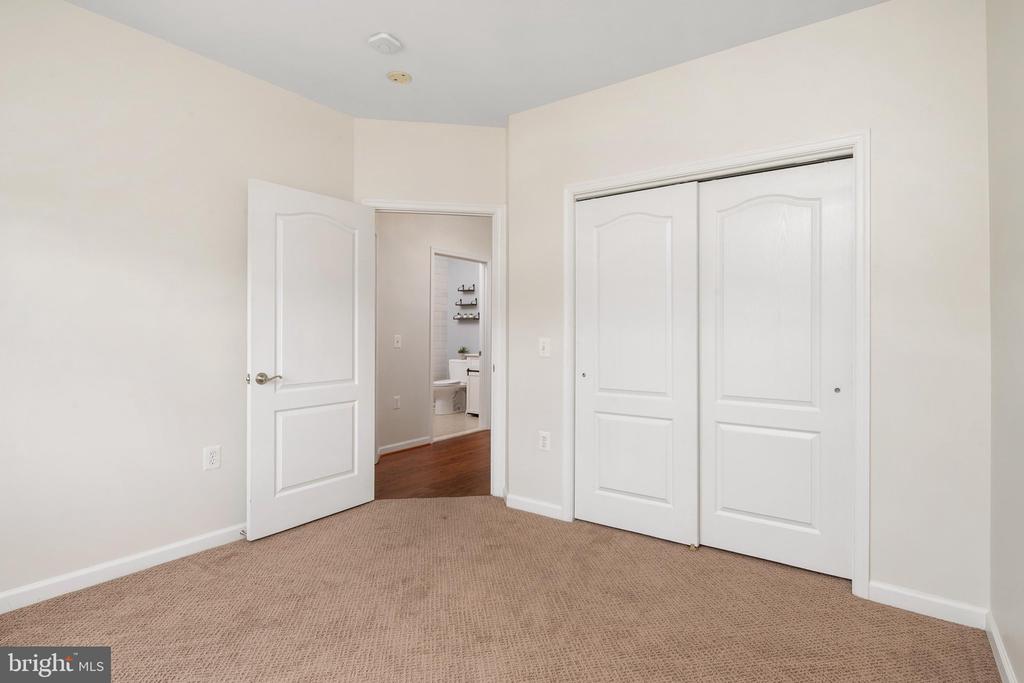 1409 WIGEON WAY Unit: 304