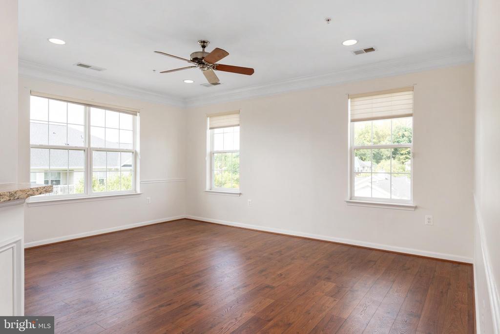 1409 WIGEON WAY Unit: 304