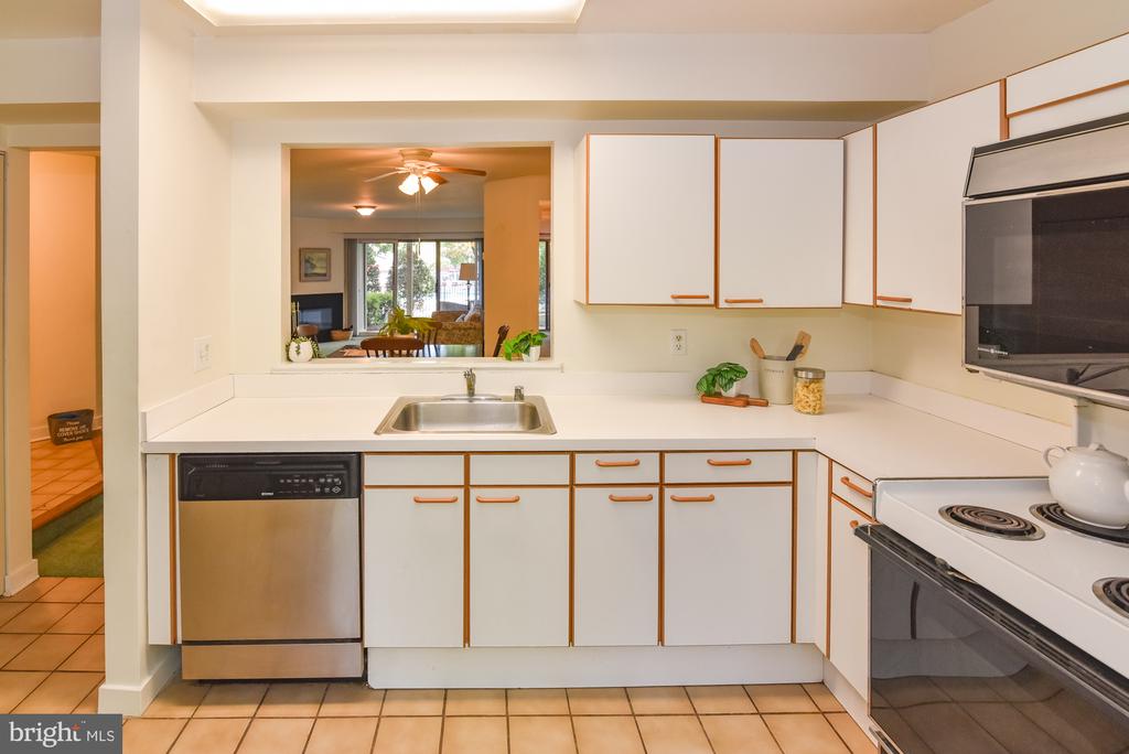2004 QUAY VILLAGE COURT Unit: T1