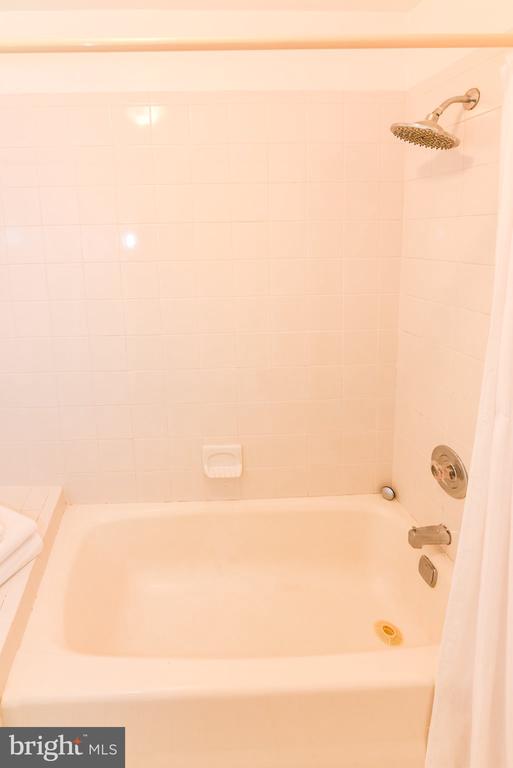 2004 QUAY VILLAGE COURT Unit: T1
