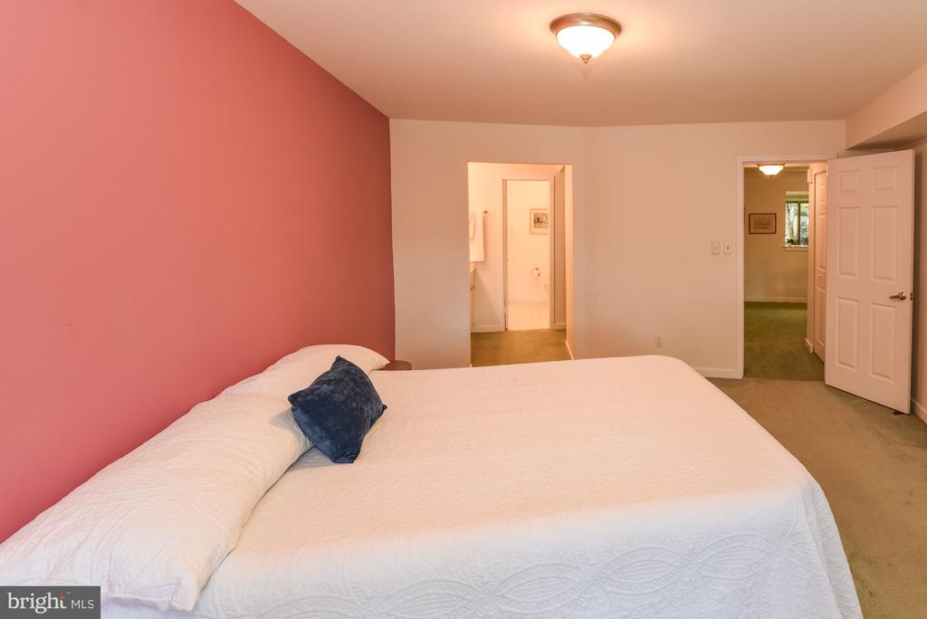 2004 QUAY VILLAGE COURT Unit: T1