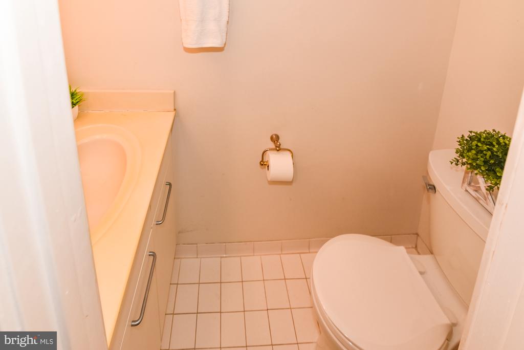 2004 QUAY VILLAGE COURT Unit: T1