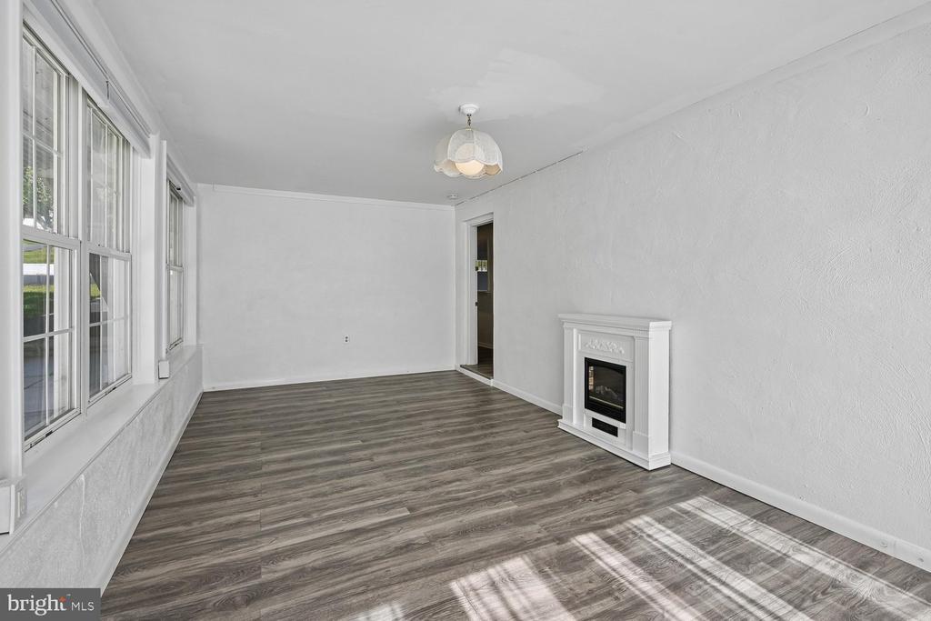 1185 BAYVIEW VISTA