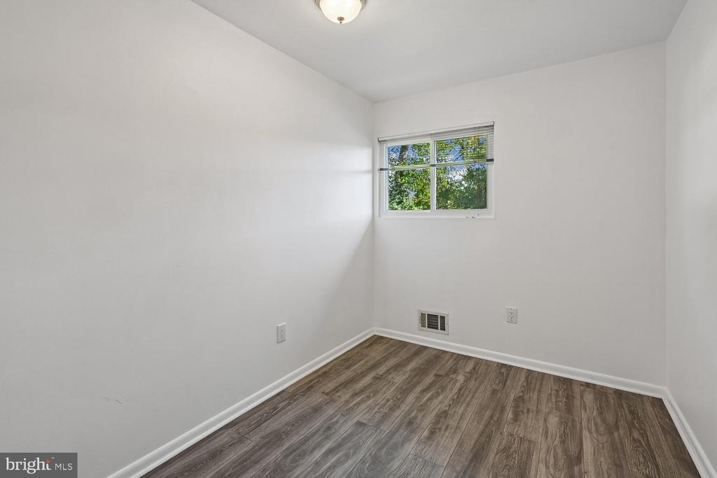 1185 BAYVIEW VISTA
