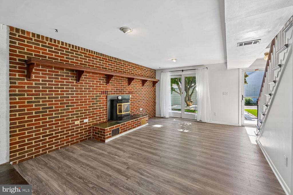 1185 BAYVIEW VISTA