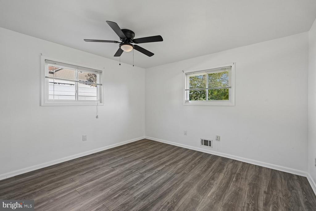 1185 BAYVIEW VISTA