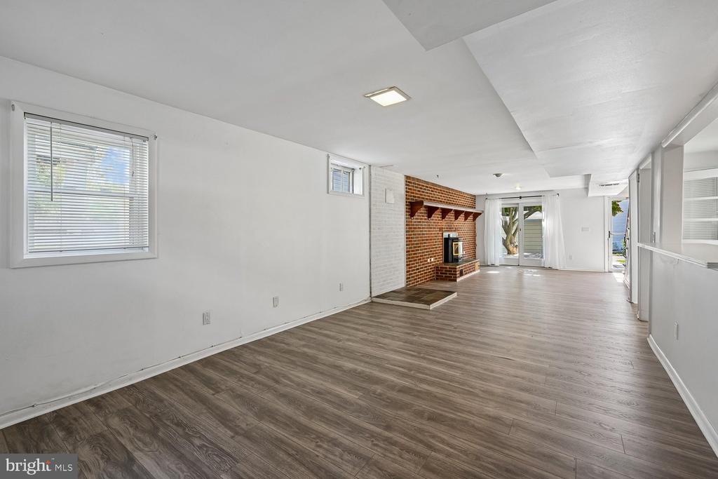 1185 BAYVIEW VISTA