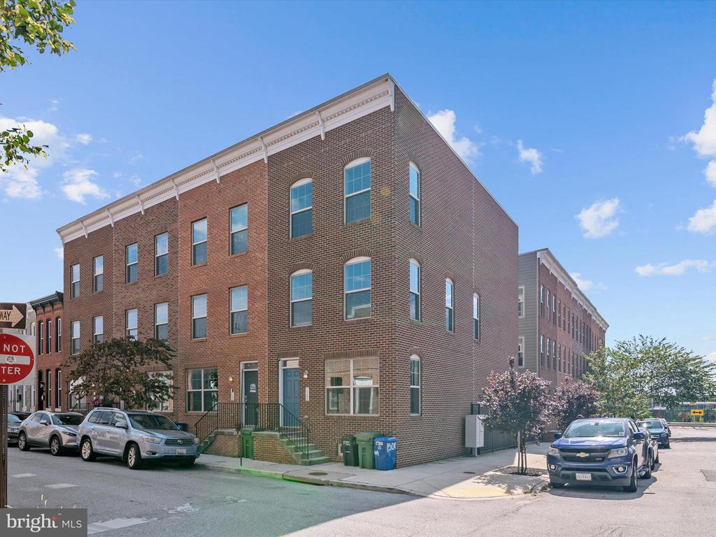 1500 CLARKSON STREET