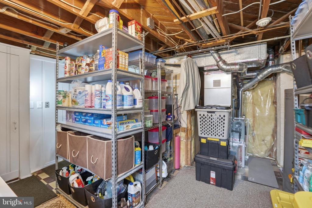 1542 CLAIRIDGE ROAD