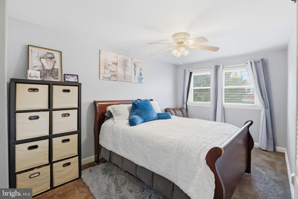 1542 CLAIRIDGE ROAD