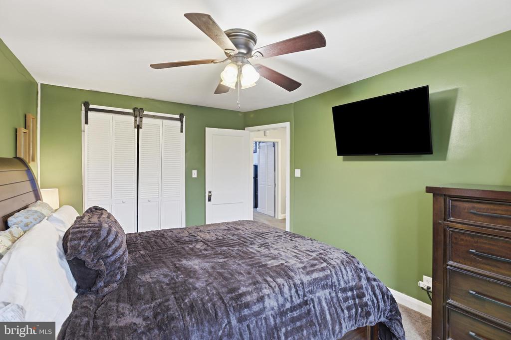 1542 CLAIRIDGE ROAD