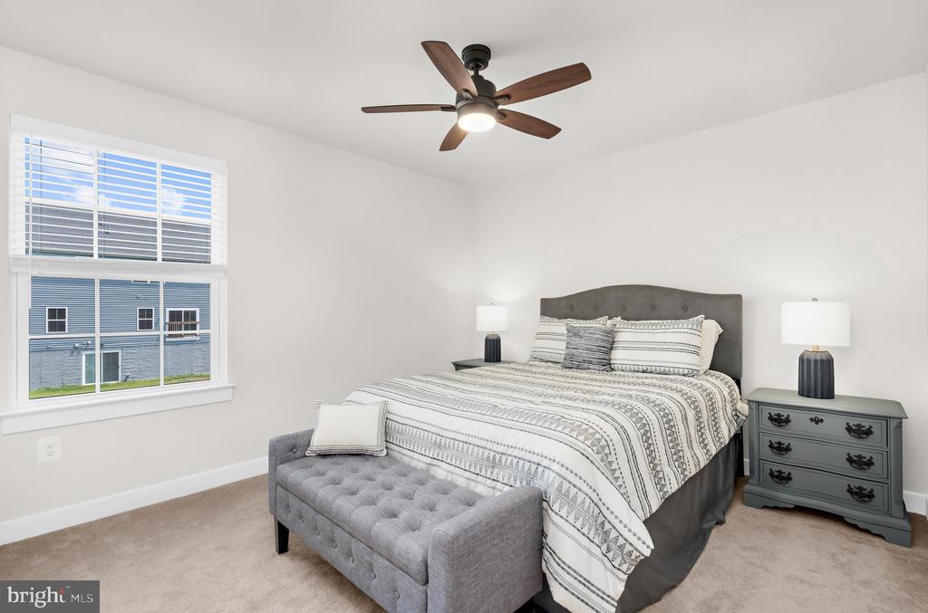8308 LEGACY CIR