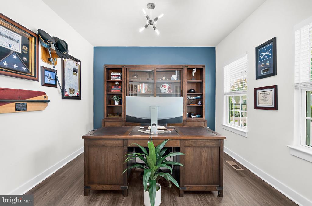 8308 LEGACY CIR
