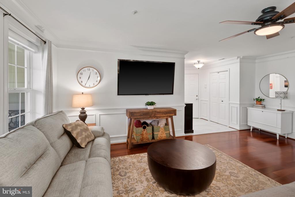 2406 DOMINION DRIVE Unit: 1B