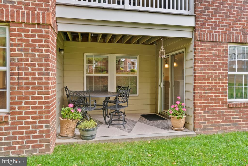 2406 DOMINION DRIVE Unit: 1B