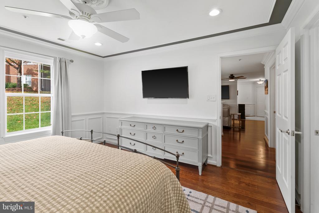 2406 DOMINION DRIVE Unit: 1B
